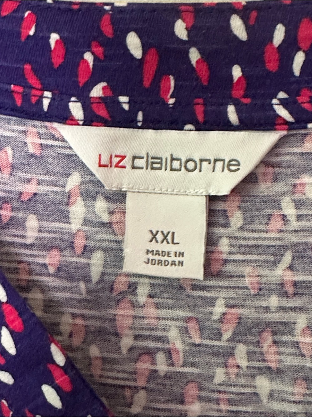 Liz Claiborne XXL 100 cotton short sleeve top with sleeve cuff detail - Picture 3 of 6